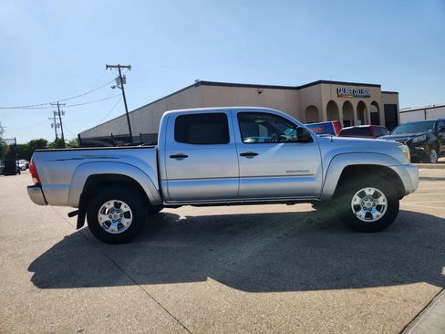 Used 2007 Toyota Tacoma PreRunner w/ SR5 Pkg #2 RWD image 6