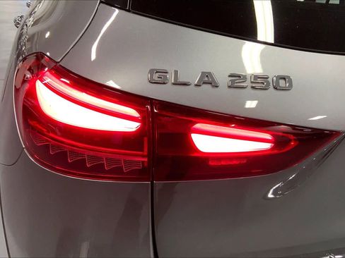 Used 2025 Mercedes-Benz GLA 250 image 27