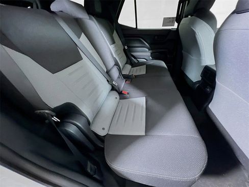 Certified 2025 Toyota 4Runner TRD Off-Road image 22