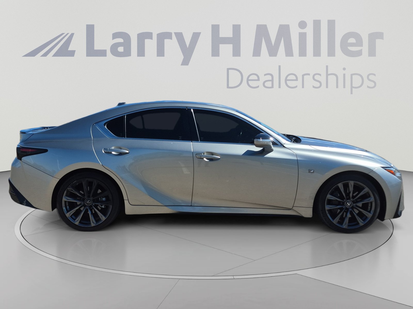 Used 2022 Lexus IS 350 F Sport w/ Accessory Package RWD image 6