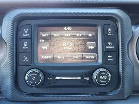 Used 2018 Jeep Wrangler Unlimited Sport image 21