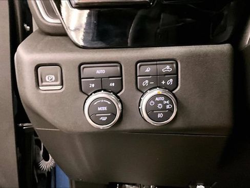 Used 2024 GMC Sierra 1500 Elevation w/ Elevation Premium Package AWD/4WD image 39