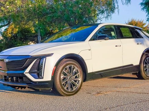 New 2026 Cadillac Lyriq Sport RWD image 3