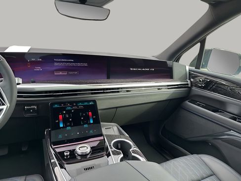 New 2026 Cadillac Escalade IQ Sport 1 w/ LPO, ONYX Package AWD/4WD image 25