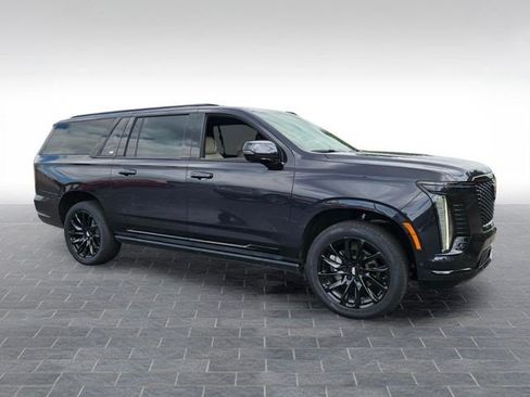 Certified 2025 Cadillac Escalade ESV Sport AWD/4WD image 3
