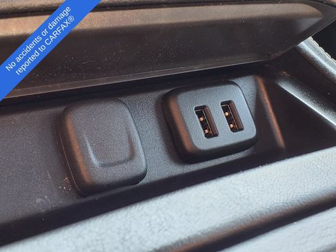 Used 2017 Chevrolet Suburban Premier AWD/4WD image 27