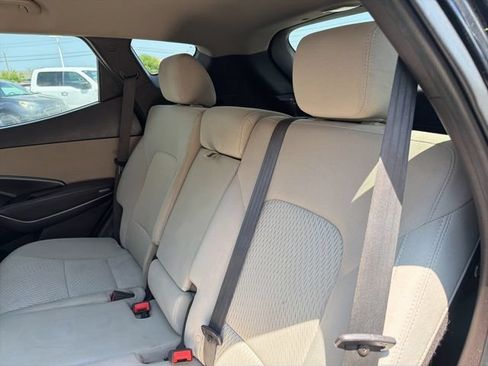 Used 2017 Hyundai Santa Fe Sport FWD image 17