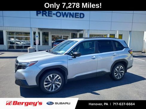 Used 2025 Subaru Forester Touring w/ Touring Package image 1