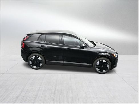 New 2026 Volvo EX30 Ultra AWD/4WD image 18