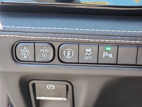 Certified 2025 Acura MDX SH-AWD w/ Advance Package image 26