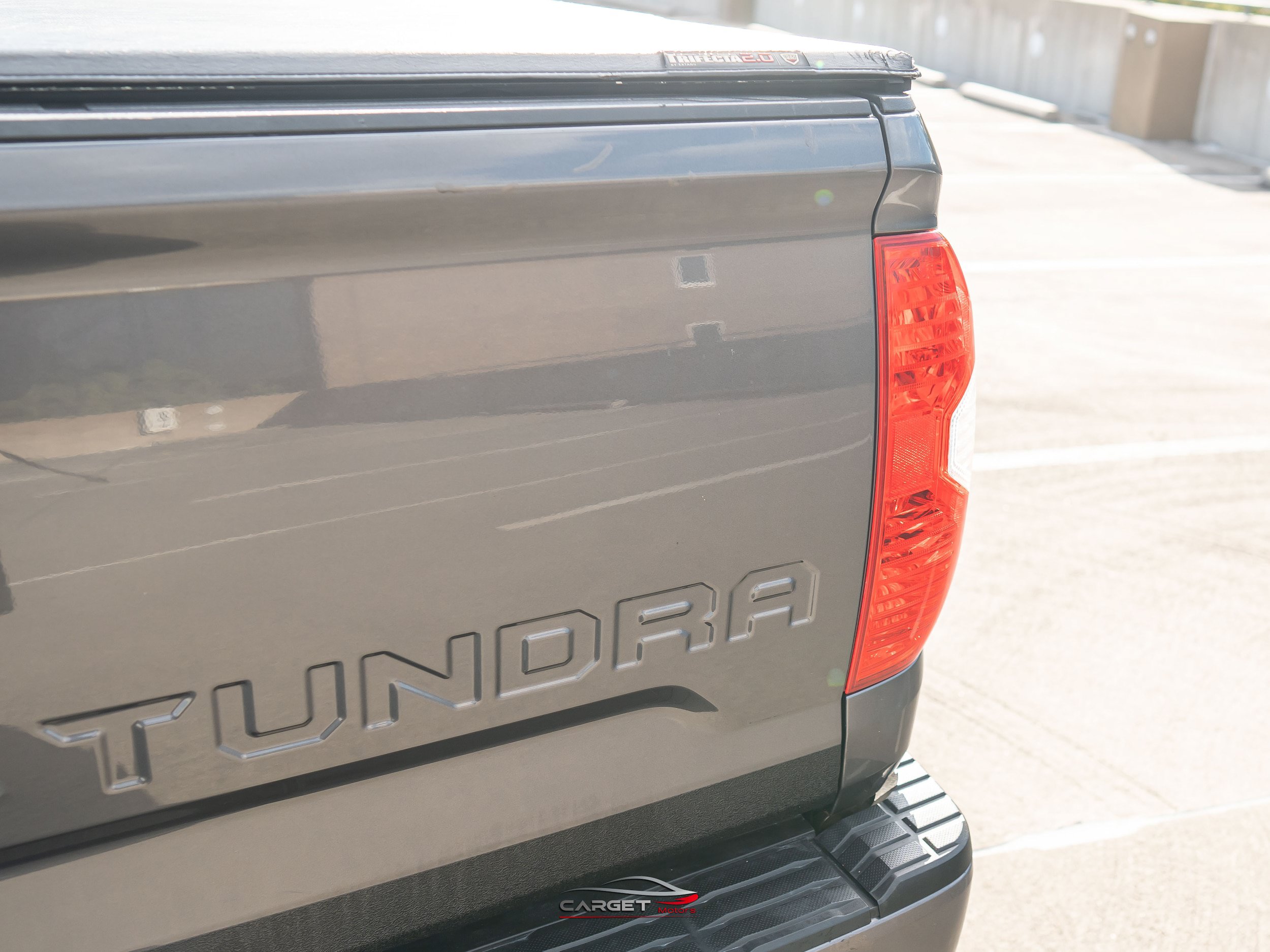Used 2015 Toyota Tundra Limited w/ Limited Premium Package AWD/4WD image 44