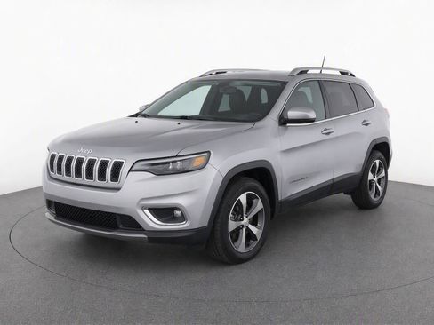 Used 2020 Jeep Cherokee Limited FWD image 2