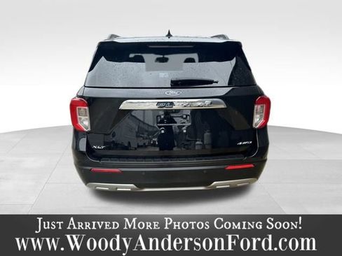 Used 2023 Ford Explorer XLT w/ Equipment Group 202A image 5