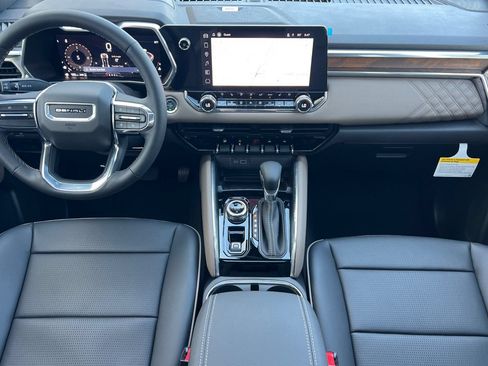 New 2026 GMC Canyon Denali AWD/4WD image 10