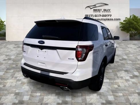 Used 2017 Ford Explorer Sport w/ Equipment Group 401A AWD/4WD image 7