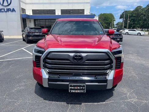 Used 2025 Toyota Tundra Limited AWD/4WD image 8