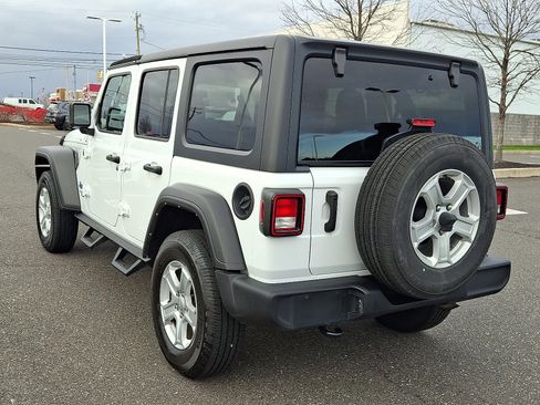 Used 2021 Jeep Wrangler Unlimited Sport image 4