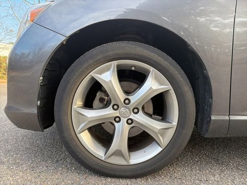 Used 2014 Toyota Venza XLE image 9