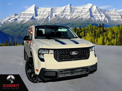 Used 2025 Ford Maverick XLT w/ Black Appearance Package AWD/4WD image 1