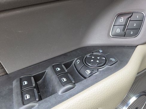 Used 2021 Ford Expedition Max Limited AWD/4WD image 23