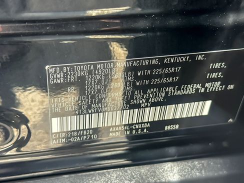 Used 2021 Toyota RAV4 LE AWD/4WD image 26