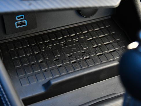 Used 2024 Ford Mustang GT Premium image 29