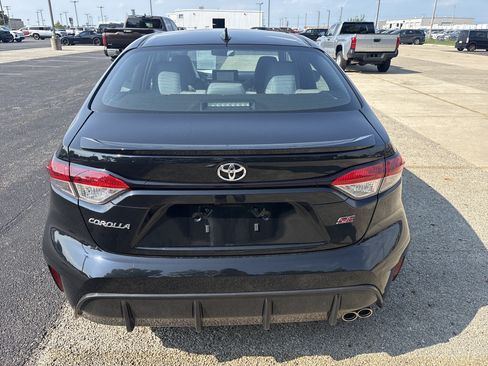 Used 2025 Toyota Corolla SE FWD image 4