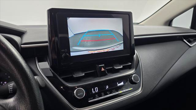 Used 2025 Toyota Corolla LE FWD image 27