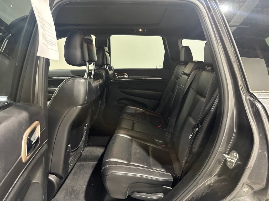 Used 2015 Jeep Grand Cherokee Limited w/ Luxury Group II RWD image 10