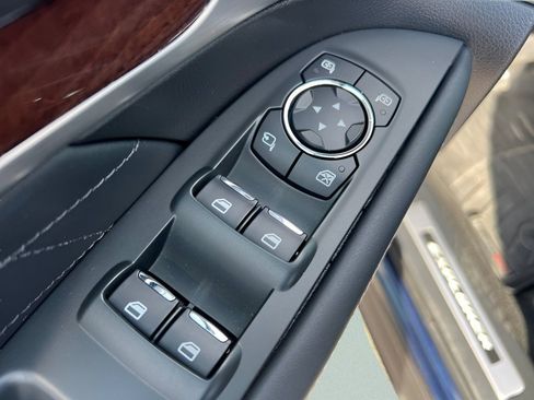 Used 2017 Ford Explorer Platinum AWD/4WD image 24