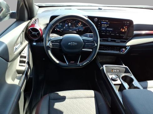 Used 2025 Chevrolet Equinox RS image 17