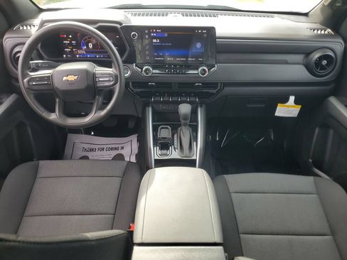 Used 2026 Chevrolet Colorado W/T RWD image 10