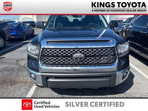 Used 2020 Toyota Tundra SR5 w/ SR5 Convenience Package AWD/4WD image 3