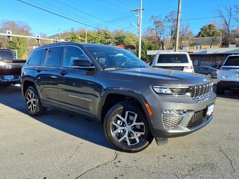 New 2025 Jeep Grand Cherokee Limited image 2