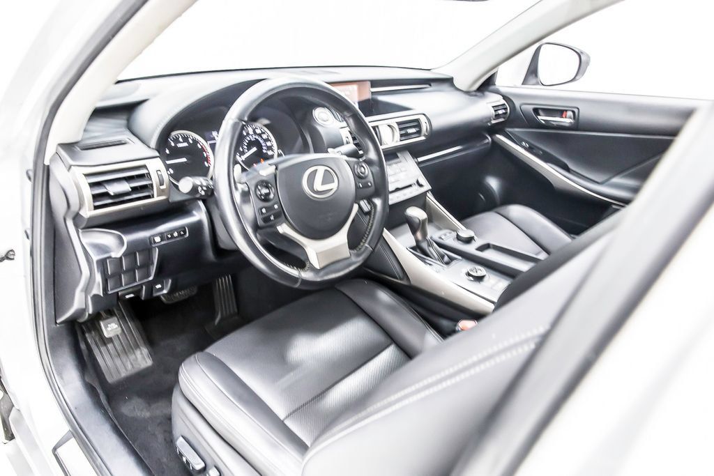 Used 2016 Lexus IS 200t RWD image 27