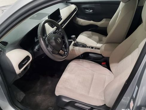 Used 2023 Honda HR-V LX image 14