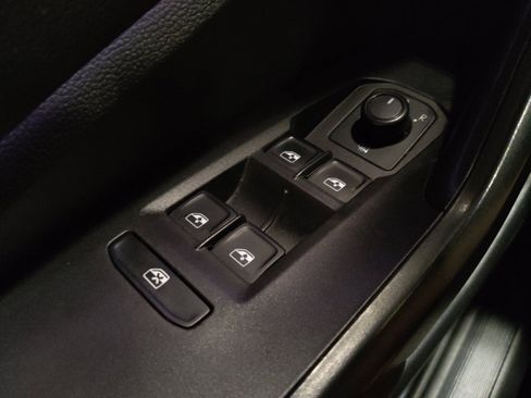 Used 2019 Volkswagen Jetta SEL FWD image 27