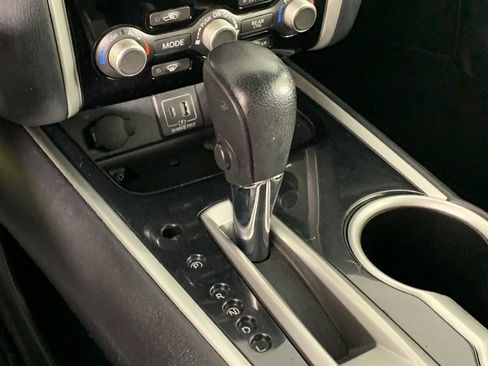 Used 2020 Nissan Pathfinder SV FWD image 25