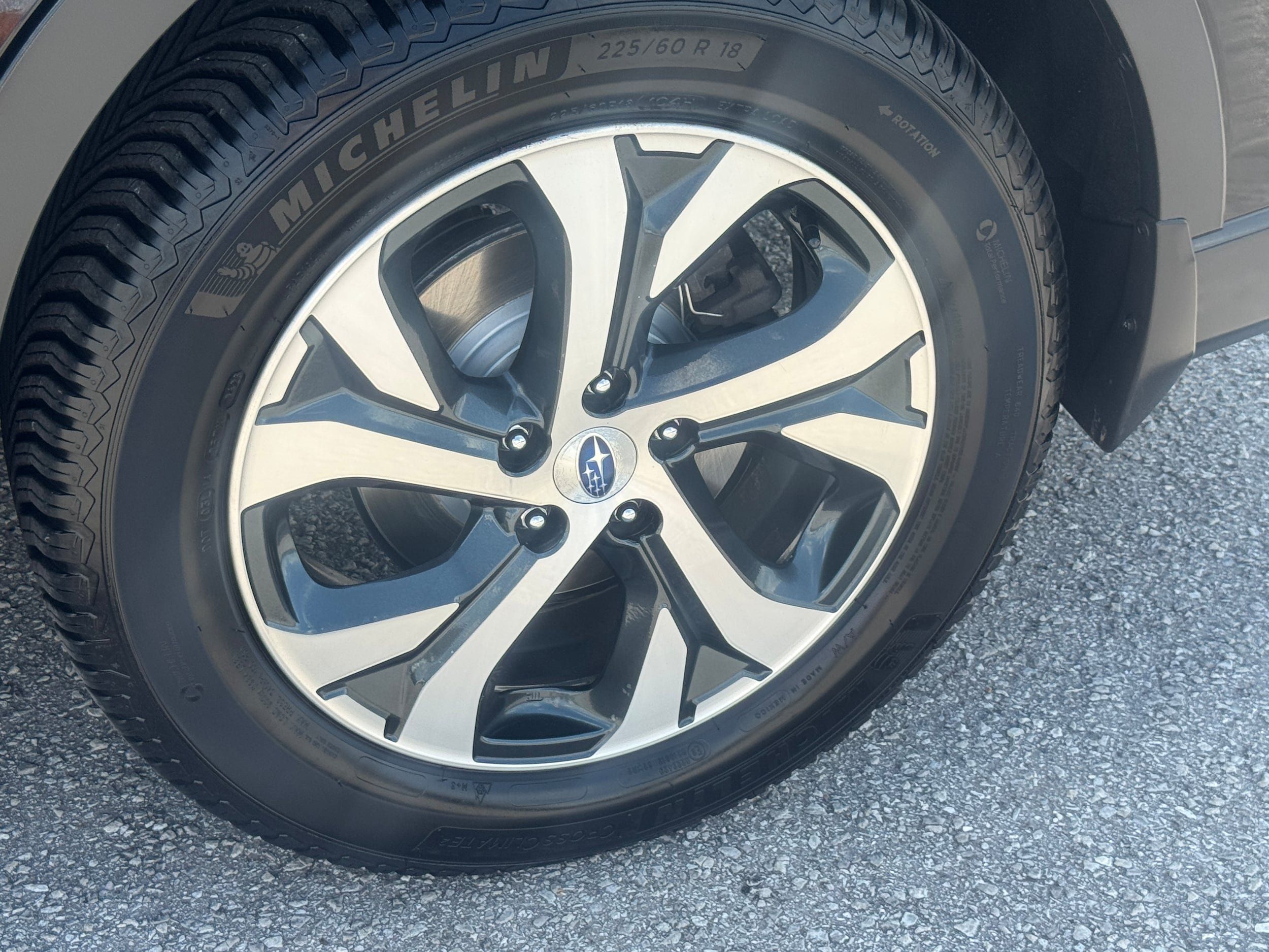 Used 2021 Subaru Outback Touring XT AWD/4WD image 5