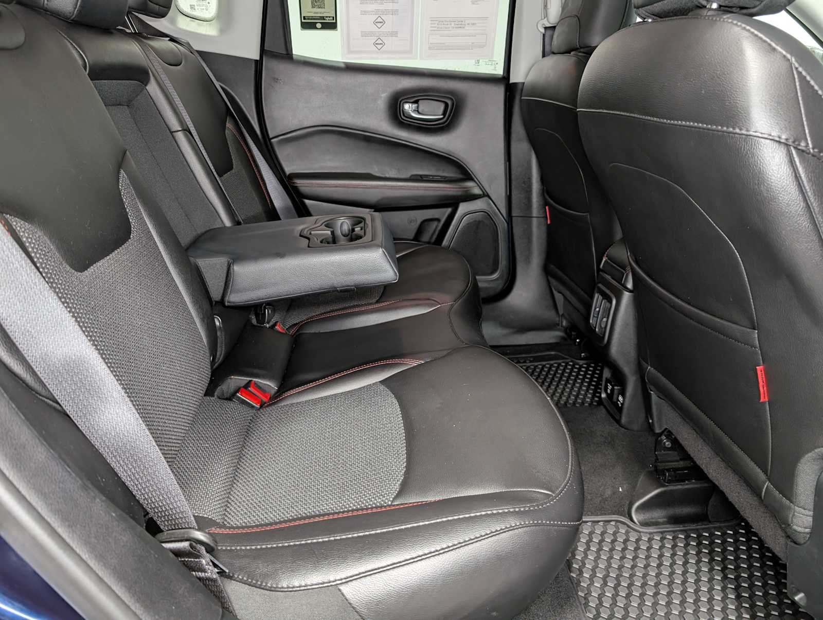 Used 2019 Jeep Compass Trailhawk w/ Cold Weather Group AWD/4WD image 41