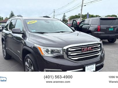 Used 2017 GMC Acadia SLT