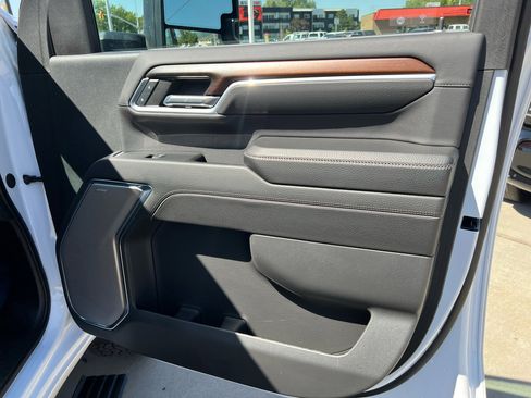 Used 2024 GMC Sierra 3500 Denali w/ Denali Reserve Package image 26