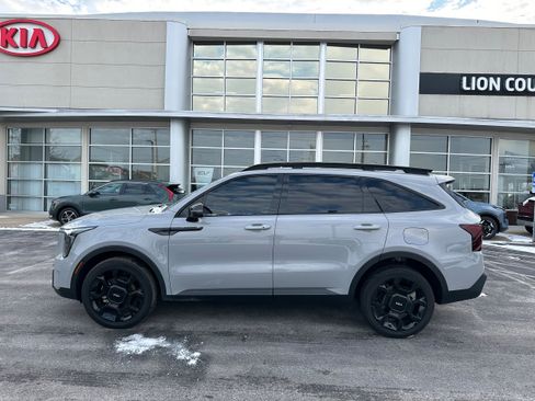 Used 2024 Kia Sorento X-Line EX image 8