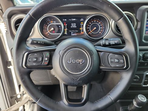 Used 2018 Jeep Wrangler Unlimited Sport S AWD/4WD image 24