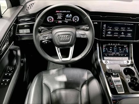 Used 2023 Audi Q7 2.0T Premium Plus w/ Premium Plus Package AWD/4WD image 4