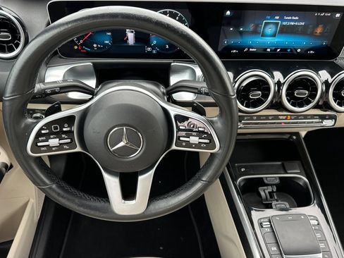 Used 2021 Mercedes-Benz GLB 250 GLB 250 image 15