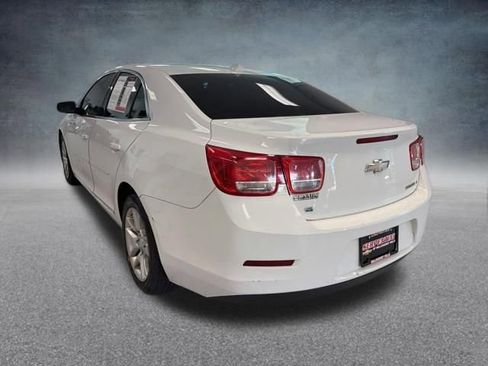 Used 2014 Chevrolet Malibu LT w/ Power Convenience Package FWD image 10