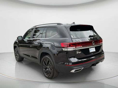 New 2026 Volkswagen Atlas SE FWD image 7