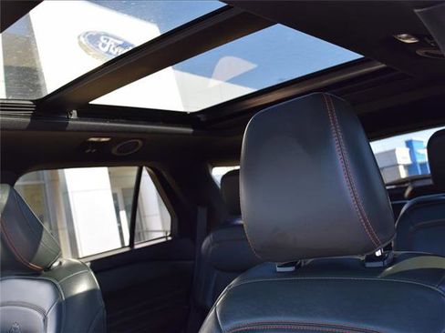 Used 2022 Ford Explorer Timberline image 9