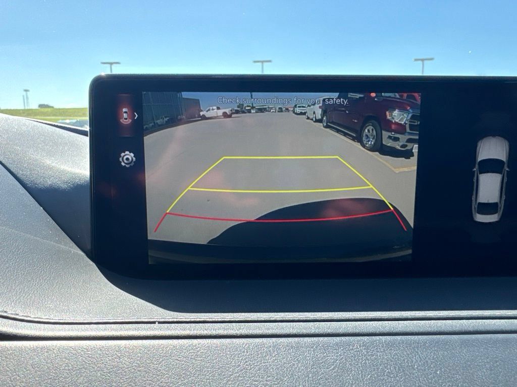Used 2021 Genesis G80 2.5T RWD image 9